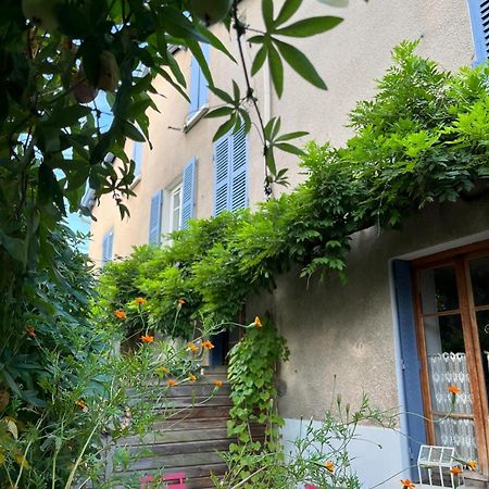clos st Joseph Oullins Eksteriør billede
